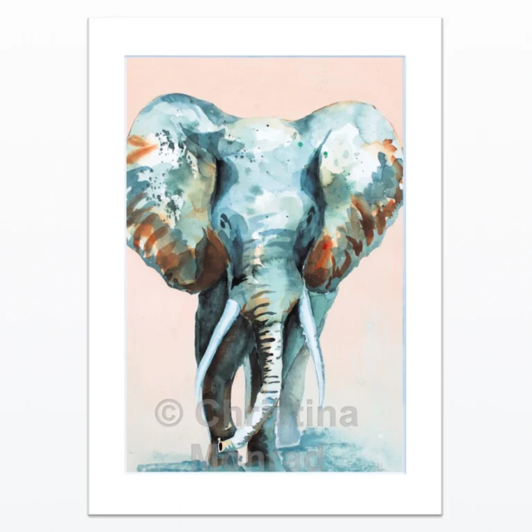 Kunstplakat af en blågrå elefant med store ører og stødtænder på lyserød baggrund, malet af Christina Monrad.
