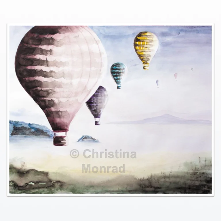 Akvarelmaleri af flere farverige luftballoner, der svæver over et tåget landskab med bjerge i baggrunden, malet af Christina Monrad.